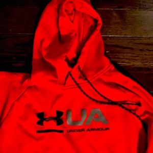 Underarmour hoodie